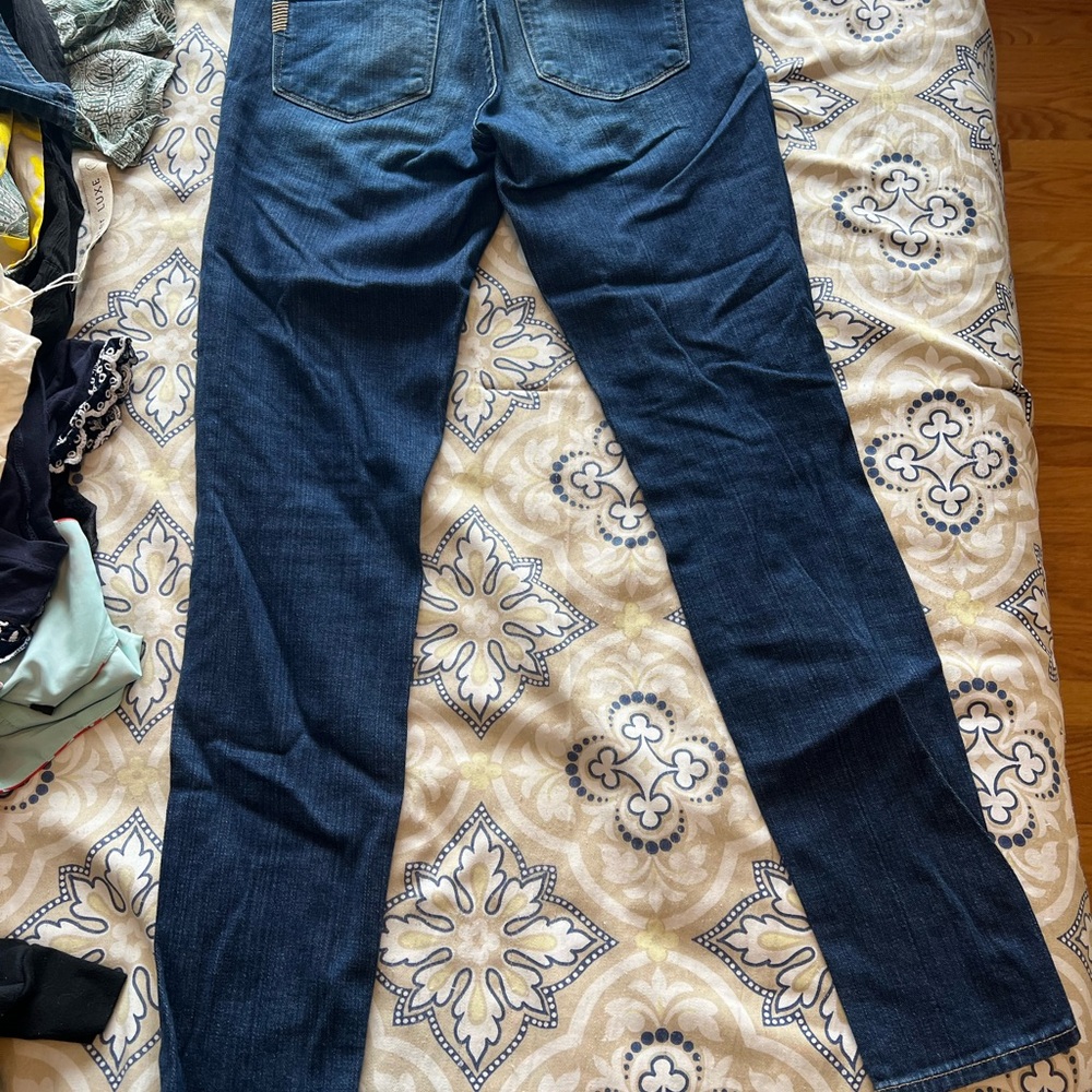 Paige Denim size 27 distressed skinny jeans Verdugo Ultra Skinny